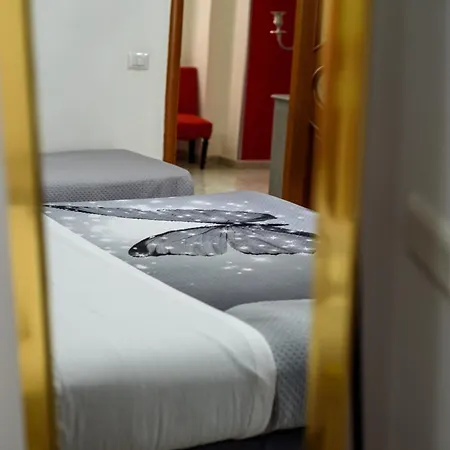 בית הארחה Jani Station נאפולי
