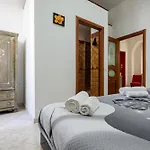 Jani Central Station Penzion 3*